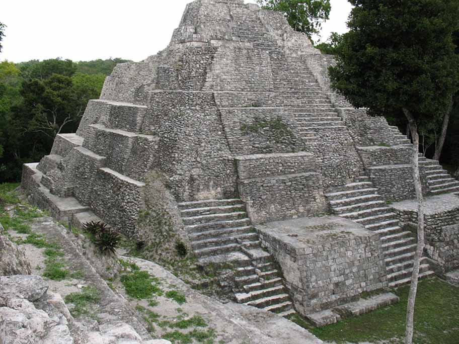 Situl arheologic de la Yaxha, Guatemala