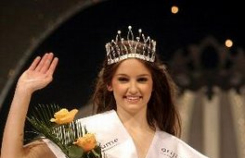 Miss Bosnia-Herţegovina acuzată de a fi criminal în serie