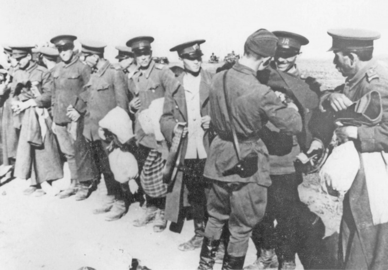 28 iunie – 3 iulie 1940. Reacția populației basarabene și bucovinene în timpul retragerii armatei române
